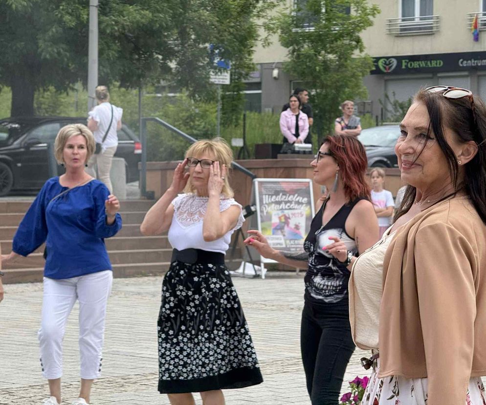 Starachowice. Potańcówki rozgrzewają miasto [GALERIA]