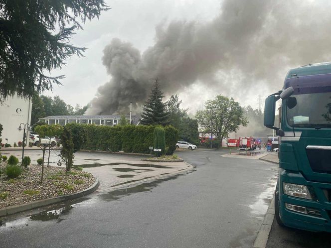 Wielki pożar hali w Gliwicach! Chmura dymu nad miastem