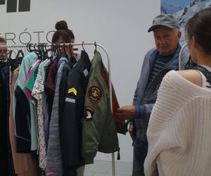 Babi Targ, czyli wielkie wietrzenie szaf w Bydgoszczy [ZDJĘCIA]