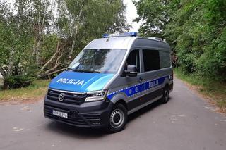 Dopakowane sprzętem nowe policyjne Ambulanse Pogotowia Ruchu Drogowego