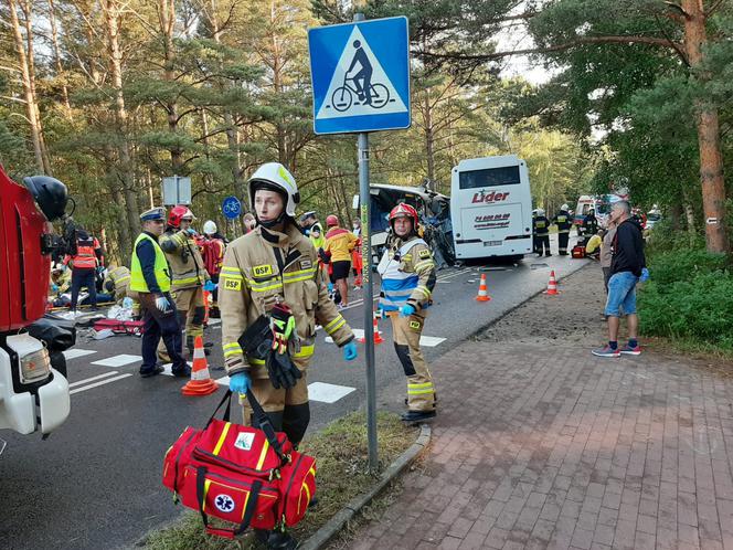 Zderzenie dwóch autkarów w Dźwirzynie pod Kołobrzegiem