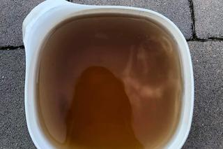 Tak wygląda woda z gminy Obrowo. Mieszkańcy publikują zdjęcia, władze tłumaczą