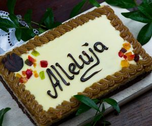 Pyszny mazurek z białą czekoladą. Szybkie świąteczne ciasto dla początkujących