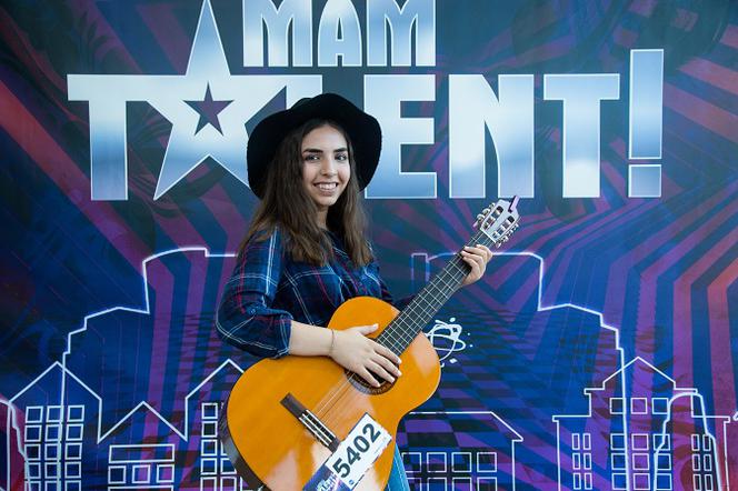 Arina Gabrielyan to kobieta z gitarą! Kim jest uczestniczka Mam Talent?