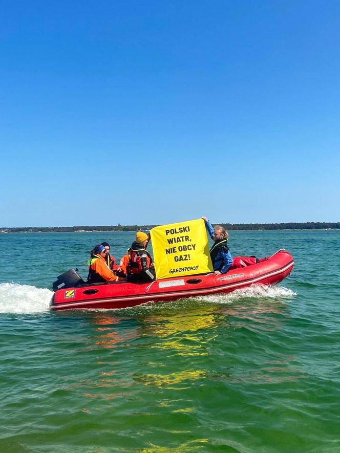  Greenpeace nad Bałtykiem: "Polski wiatr zamiast obcego gazu". Apel do kandydatów na prezydenta