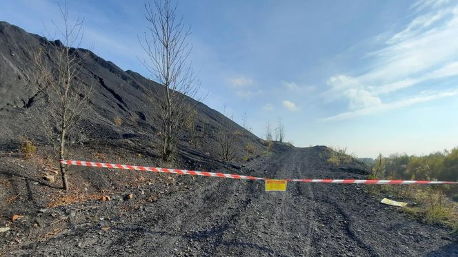 SRK rozpoczęła kolejne prace na hałdzie w Pszowie. Zwałowisko nielegalnie rozjeżdżają motocykliści