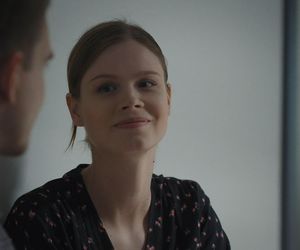 M jak miłość, odcinek 1882. Mateusz (Rafał Kowalski), Majka (Emma Giegżno)