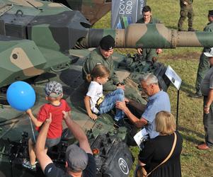 Armaty zagrzmiały w Warszawie. Obchody święta Wojska Polskiego