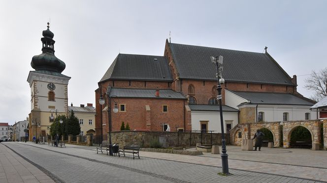 Bazylika kolegiacka Świętej Trójcy w Krośnie - najstarszy kościół w mieście