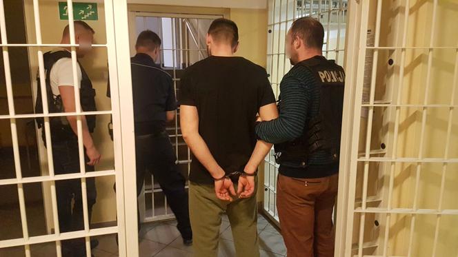 Zielona Góra. Policjanci zlikwidowali "dziuplę". 3 osoby zatrzymane