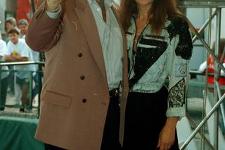 Ewa Krawczyk zadbała o grób męża na święta