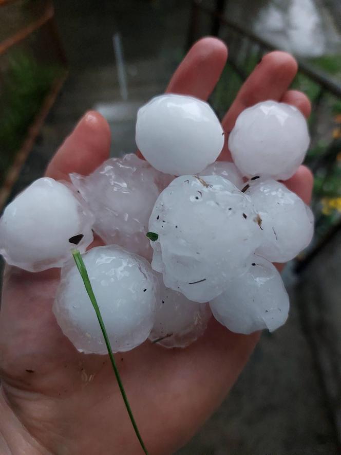 Potężne burze z gradem na Dolnym Śląsku. Są podtopienia 