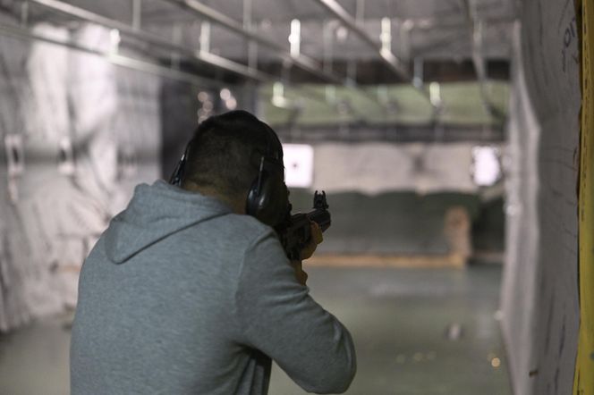 Zawody strzeleckie w Warszawie. Z bronią weterani, funkcjonariusze i żołnierze