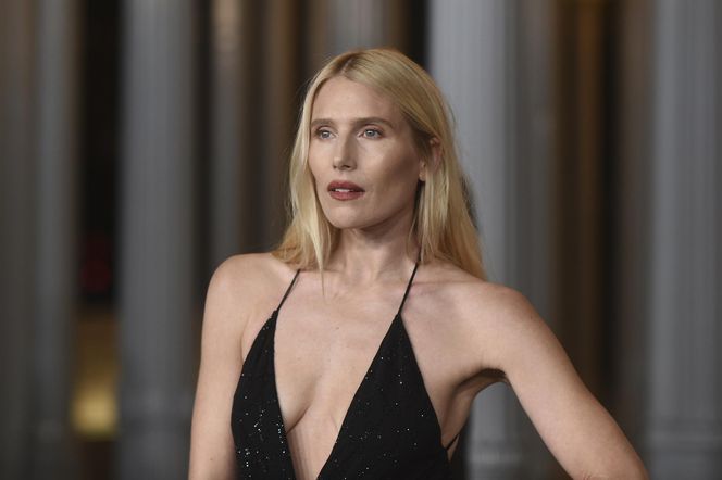 Gwiazdy na gali Lacma: Kim Kardashian i Laura Dern z biustem na wierzchu