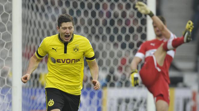 Bundesliga. Borussia gromi czerwoną latarnię 6:1, gole Błaszczykowskiego i Lewandowskiego