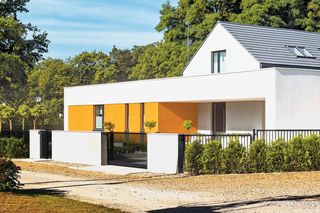 Bryła, plany i wnętrza domu praktycznego