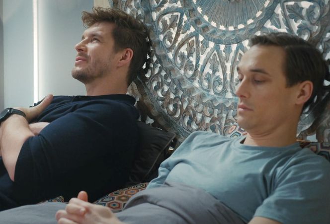 M jak miłość, odcinek 1871: Marcin (Mikołaj Roznerski), Olek (Maurycy Popiel)