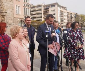 Robert Szewczyk w drugiej turze wyborów na prezydenta Olsztyna. Mamy komentarz!