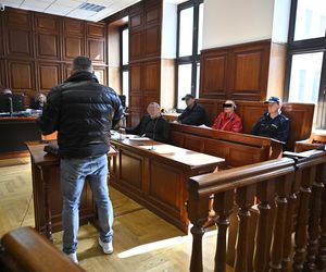 Proces w sprawie zabójstwa niemieckich emerytów. Sędzia do oskarżonego, który się nie przyznaje, ale ma dużo do powiedzenia: Brzmi to tak, jakby pan tam był