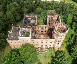 Tyle zostało z zabytkowego pałacu we Wrocławiu. Wstrząsające zdjęcia 