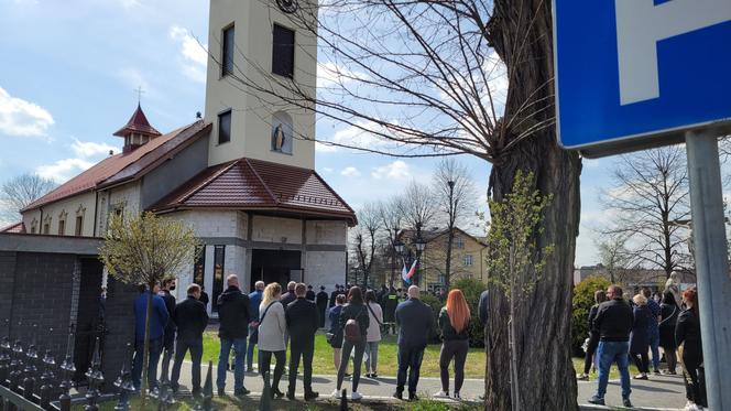 Jaworzno. Pogrzeb ofiar wypoadku w Mierzecicach [ZDJĘCIA]