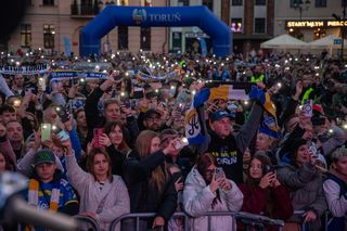 Tak kibice fetowali mistrzostwo Apatora w centrum Torunia