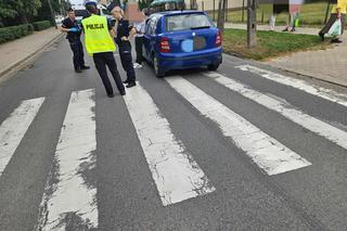 65-latka potrącona na przejściu dla pieszych na ul. Nowogrodzkiej w Łomży! [ZDJĘCIA]