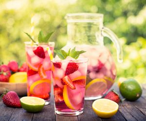 Lemoniada truskawkowa: jak przygotować lemoniadę z truskawek, cytryn i limonek?