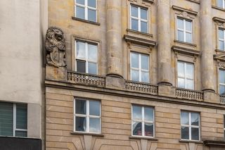 Kamienica na ul. Moniuszki 8 w Warszawie