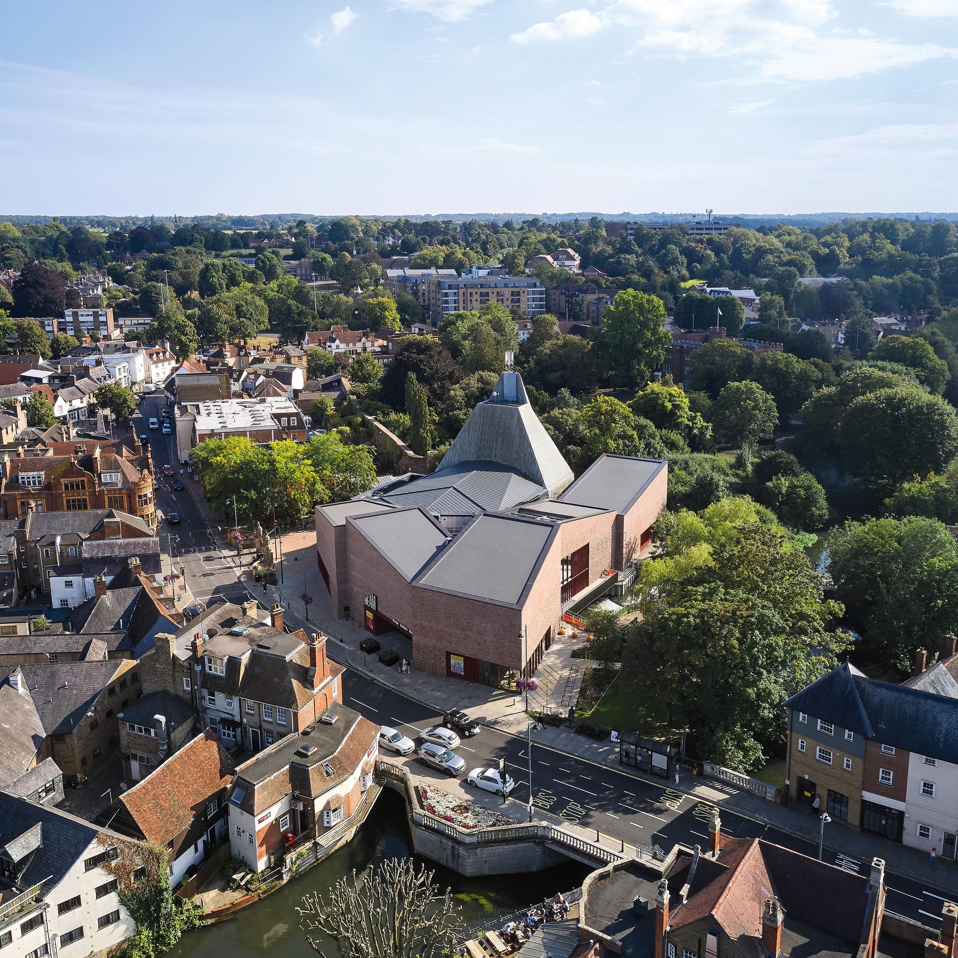 Beton zrównoważony w architekturze 11