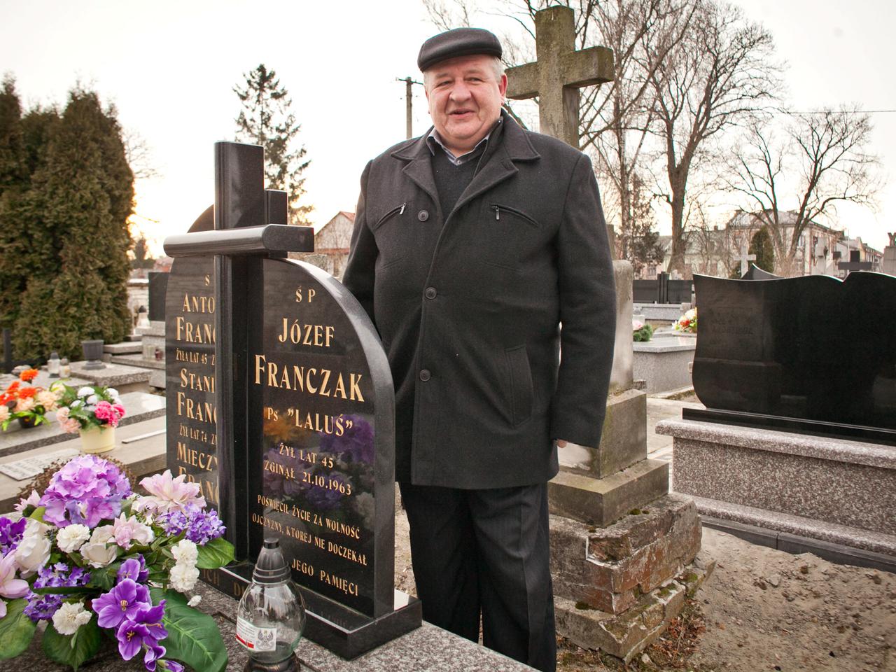 Po 50 latach odzyskał czaszkę ojca