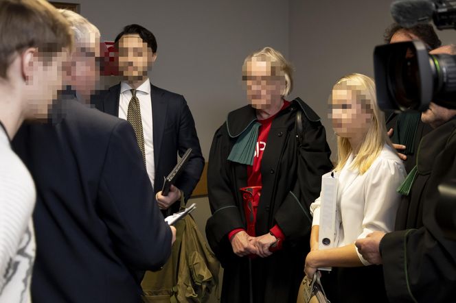 Grzegorz Braun odpowie za zgaszenie świec chanukowych i inne skandale