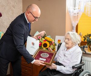 Wyjątkowy jubileusz pani Genowefy! Jej historia, to gotowy scenariusz na film