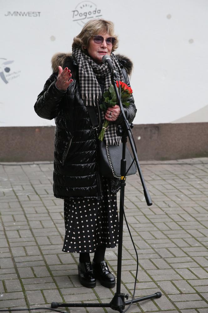 Tym muralem oddano hołd pamięci Ireny Kwiatkowskiej. Aktorka miała wielkie marzenie przed śmiercią