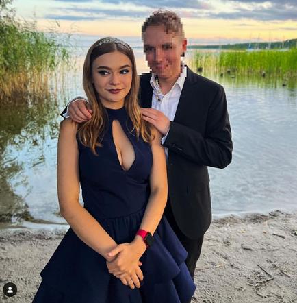 Julia Wróblewska (Zosia w M jak miłość) na weselu nad jeziorem Miedwie 2023