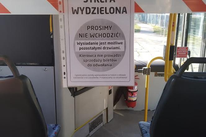 Weekendowe rozkłady autobusów i pociągów Kolej Mazowieckich. 