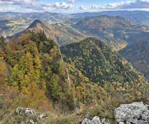 To jedno z najstarszych polskich uzdrowisk najpiękniej wygląda jesienią. Kurowali się w nim Sienkiewicz, Prus, Matejko i Konopnicka