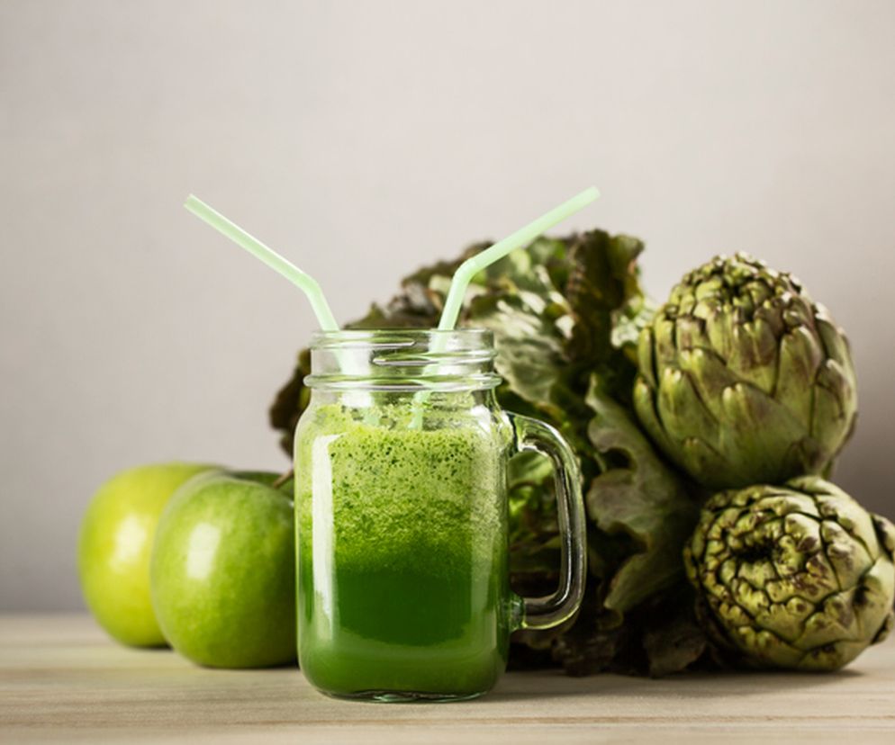 Sok z karczocha ma specyficzny smak, ale niewątpliwie jest bardzo zdrowy. Uznawany jest za eliksir młodości oraz remedium na wszelkie problemy z układem pokarmowym. 