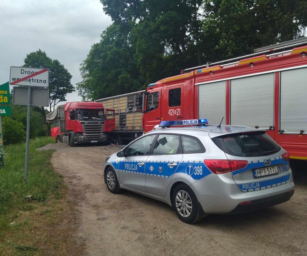 Pod Działdowem zderzyły się dwie ciężarówki. Jedna osoba nie żyje