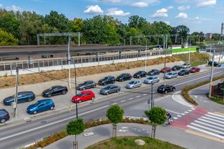 Nowy parking przy stacji kolejowej w Zielonce