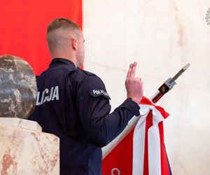 Nowi policjanci zasilili szeregi śląskiej policji! Wśród nich osiem policjantek