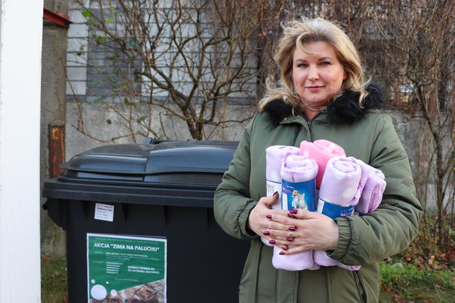 Uratowała ponad 150 psów!  Pracownica MPO Warszawa zachęca do udziału w akcji „Zima Na Paluchu”