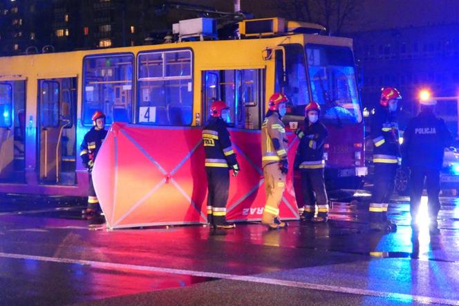 Śmiertelny wypadek na Rembielińskiej. Kobieta zginęła pod kołami tramwaju