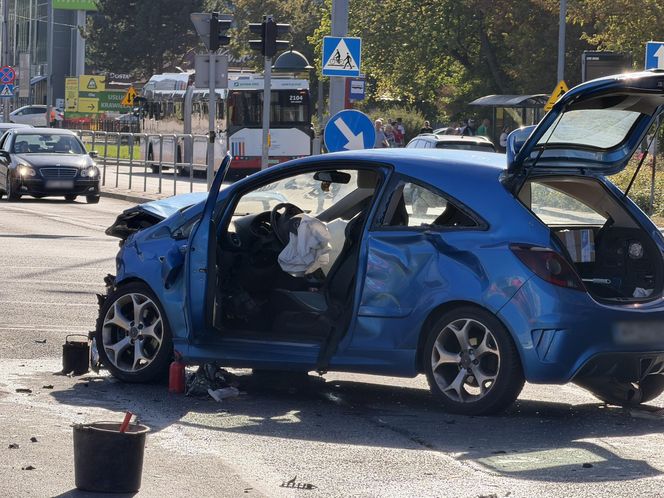 Radom. Wypadek karetki