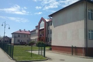 Szówsko - wieś na Podkarpaciu, w której książę Czartoryski założył cegielnię. Nieco później zdecydował się na...kaflarnię