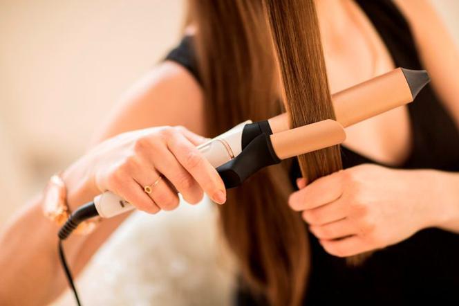 kobieta, uroda, włosy, prostownica, fryzury