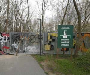 W Warszawie powstaje drugie lapidarium. Miasto nie usunie betonowych odpadów. To artefakty