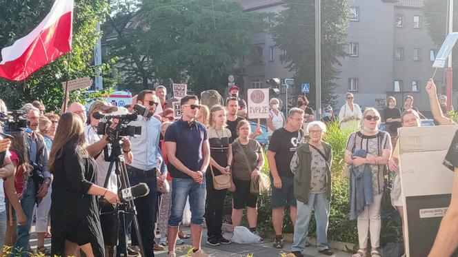 Protest w Szczecinie po przegłosowaniu ustawy "Lex TVN"