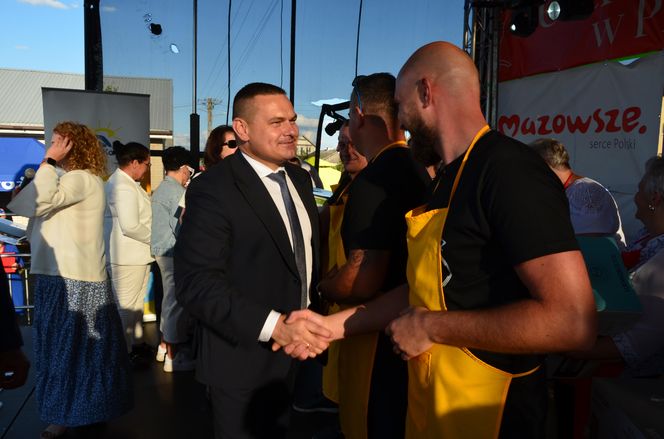 W konkursie na najlepsze pierogi w powiecie Siedleckim w 2025 roku zwyciężył męski zespół KGW „Sami Swoi” z Kotunia! 