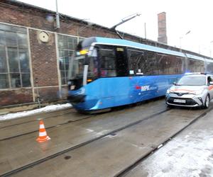 Kierowcy lekceważą ten przepis, wielu nie ma o nim pojęcia. To nagranie pokazuje, czym to grozi